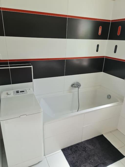 Comfortable Apartment! Praha Bagian luar foto